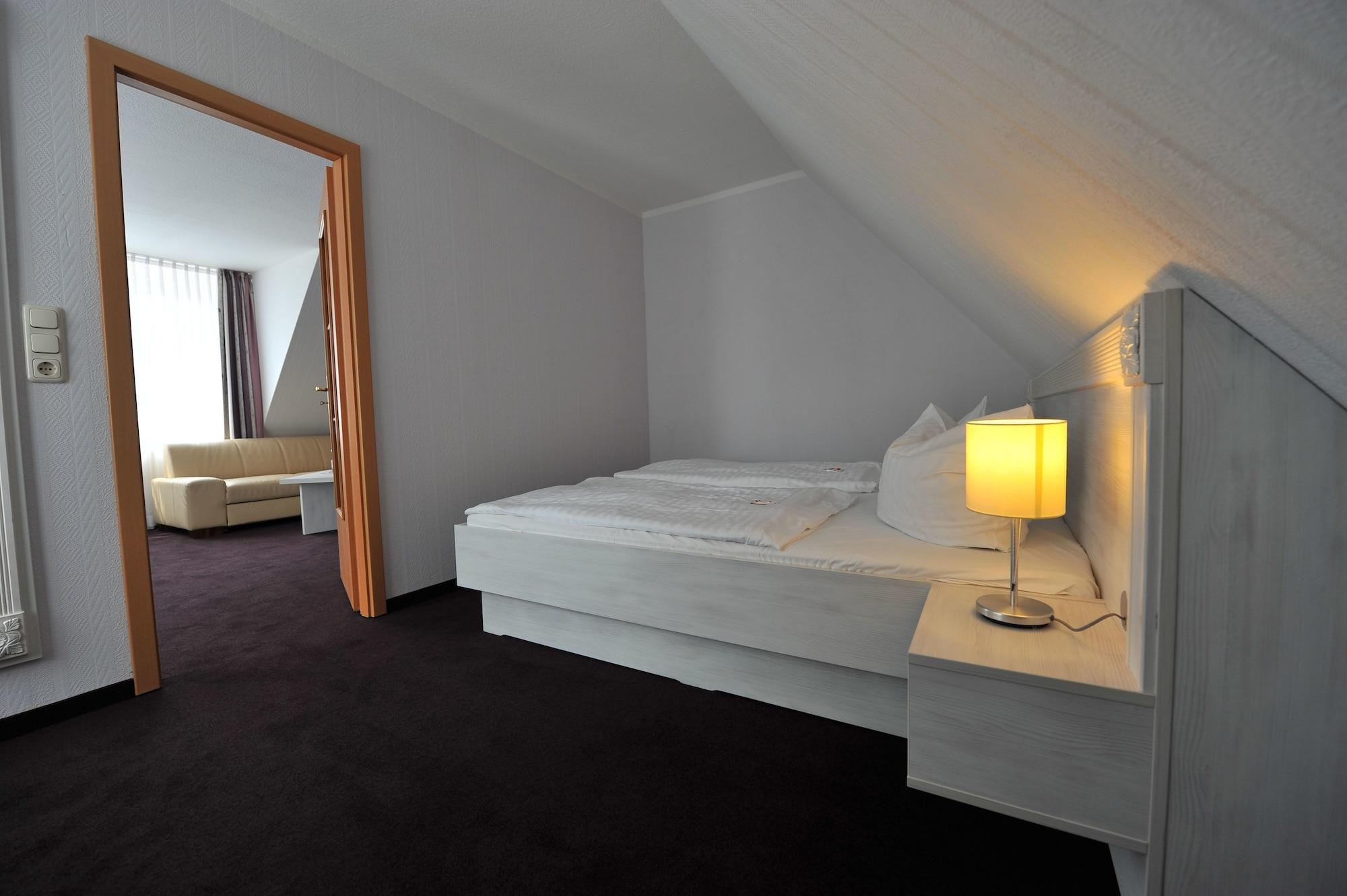 Hotel Am Alten Strom Rostock Exterior foto