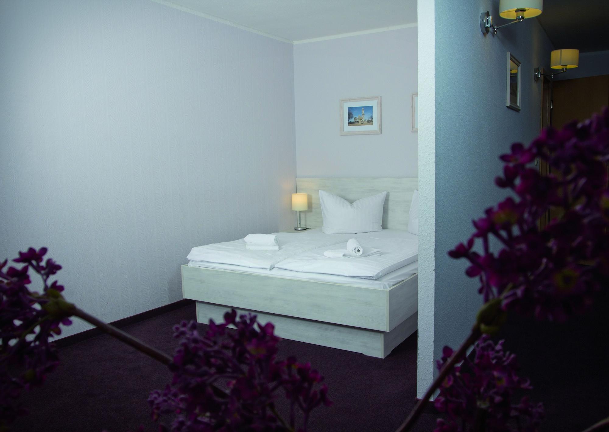 Hotel Am Alten Strom Rostock Exterior foto